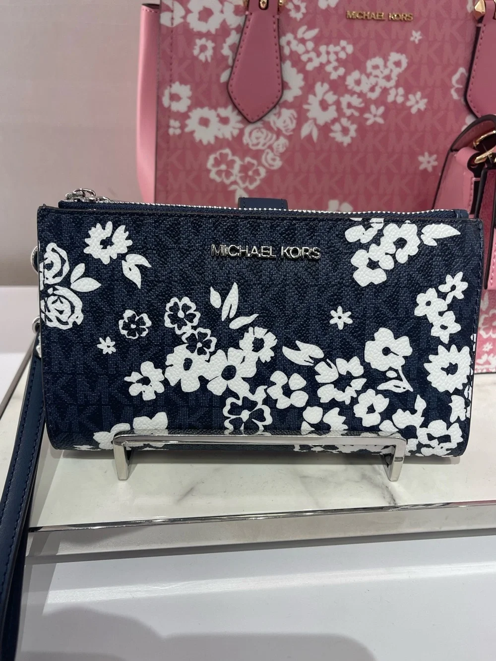 MICHAEL KORS Jet Set Travel Lg Double Zip Printed Signature Logo Wristlet Wallet